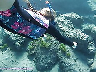 Reef Diving POV Backpacker Guide Gets Creampied in HD!!